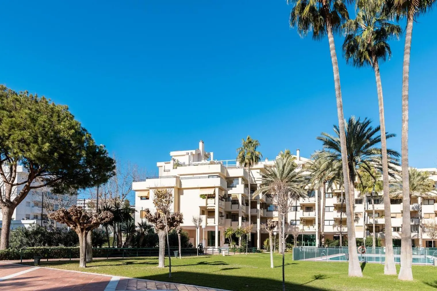 Primera Linea Del Mar - Acceso Directo Playa Carihuela Torremolinos