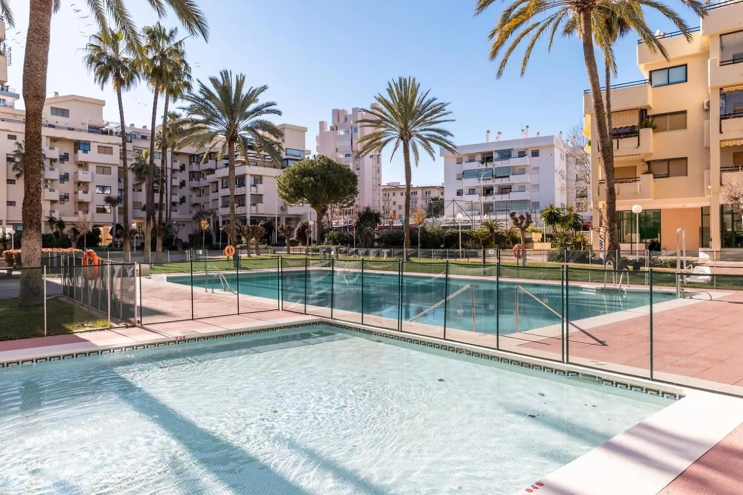Apartamento Primera Linea Del Mar - Acceso Directo Playa Carihuela Torremolinos